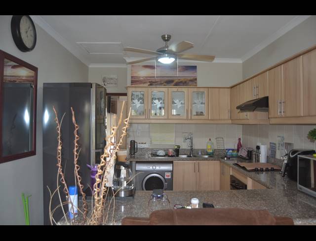 2 BEDROOM APARTMENT FOR SALE IN SCOTTBURGH CENTRAL